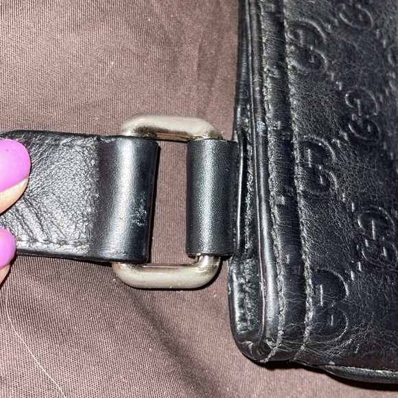 Preloved Gucci saddle bag black adjustable strap for shoulder or crossbody. - Picture 5 of 9